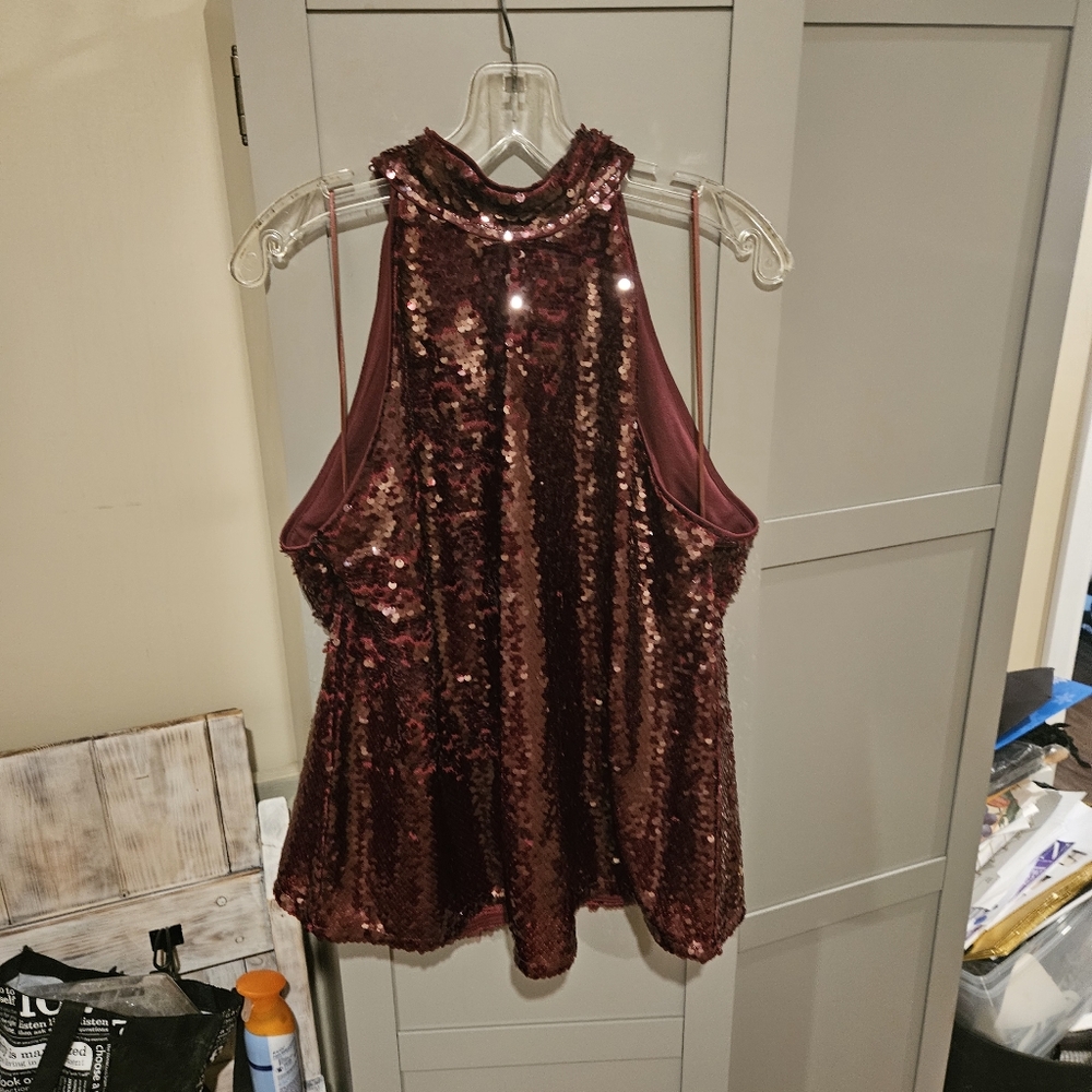 Frilly top